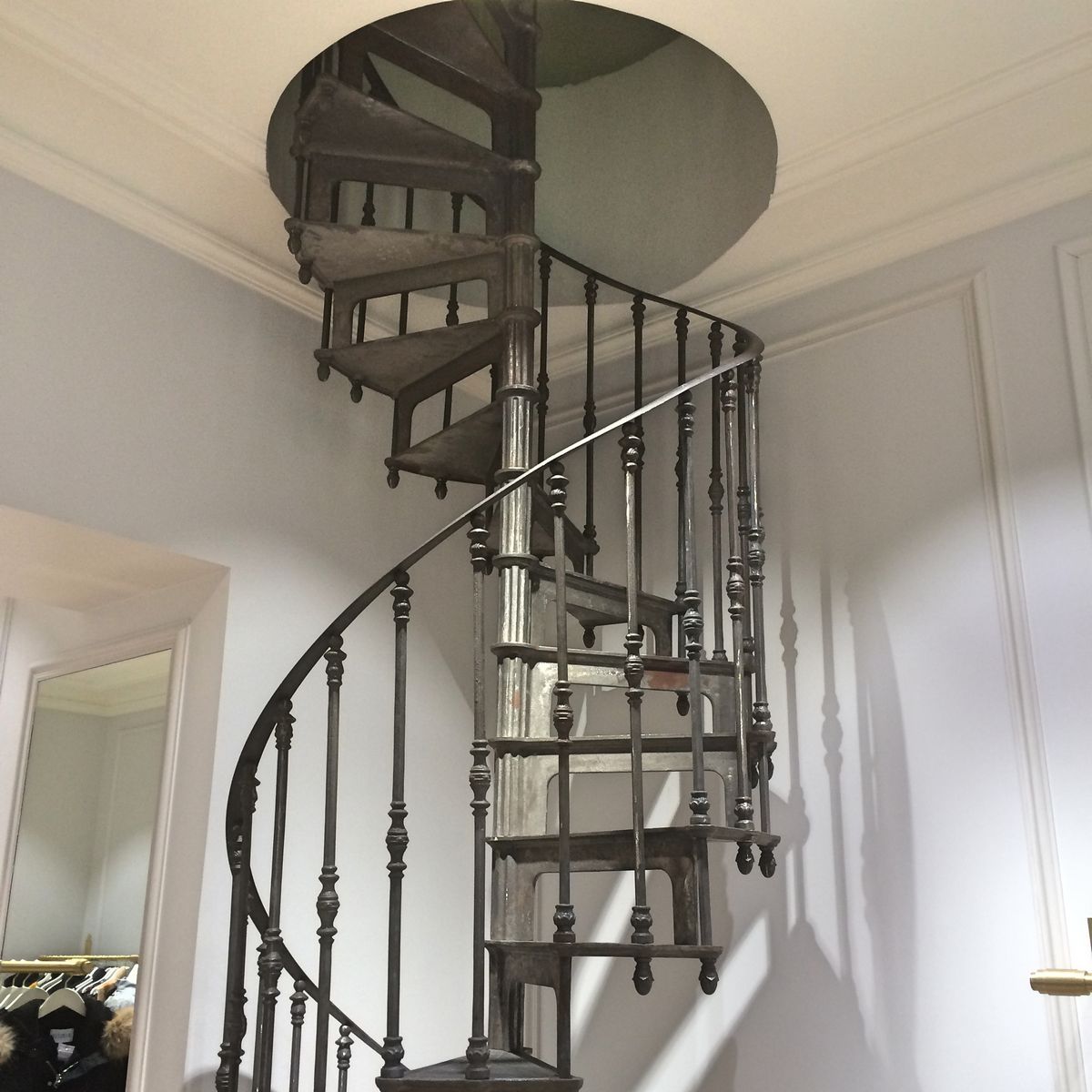 cast iron spiral staircase Mirecourt
