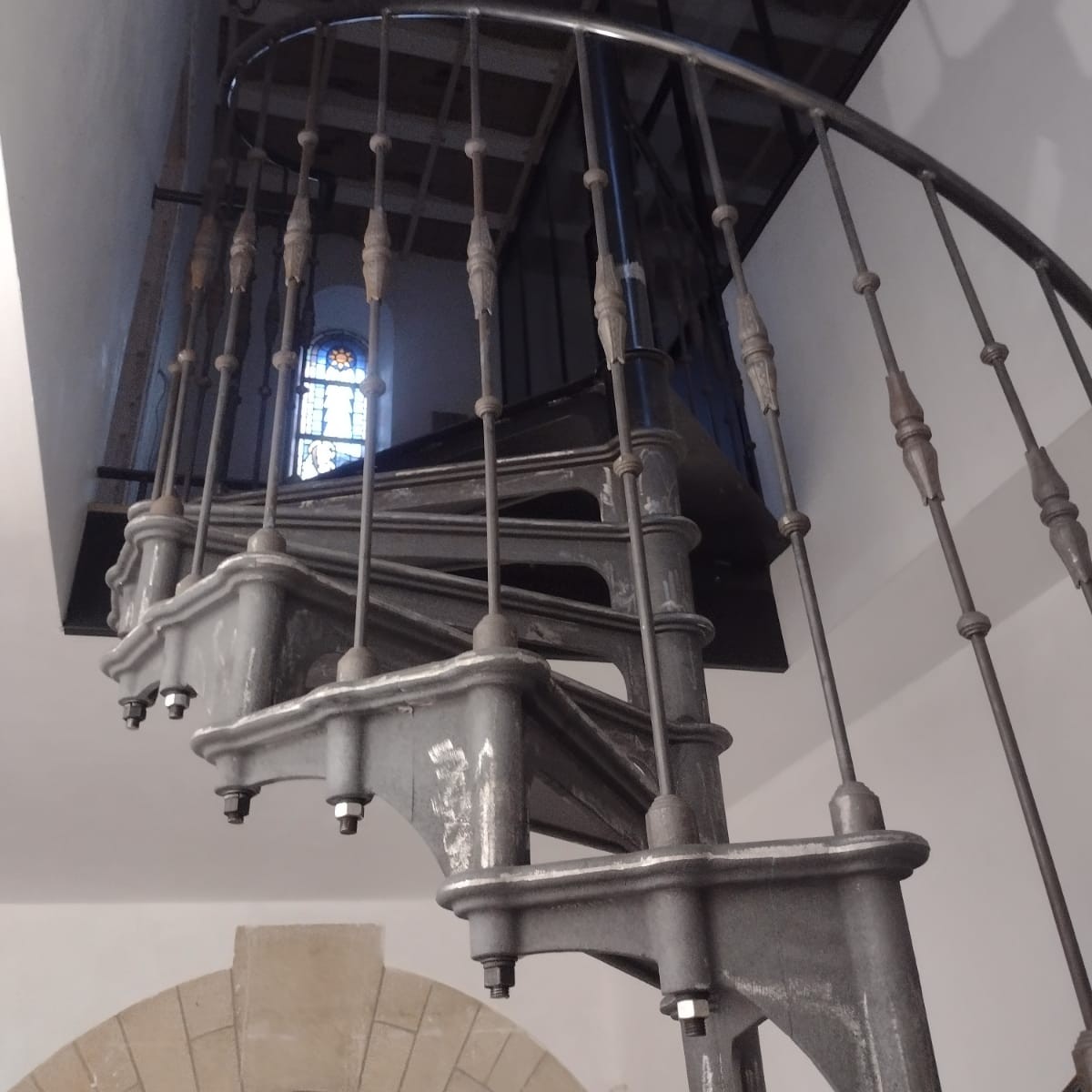 Cast iron spiral staircase model Paris Plus